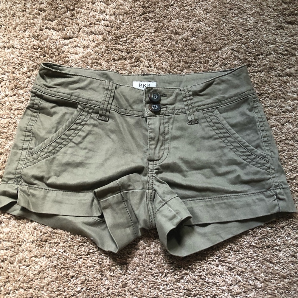 BKE Army Green Shorts 23
